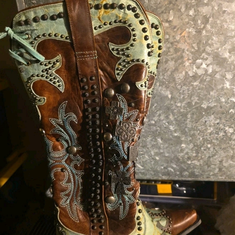 Double D Ranch Brown and Turquoise Heeled Boots